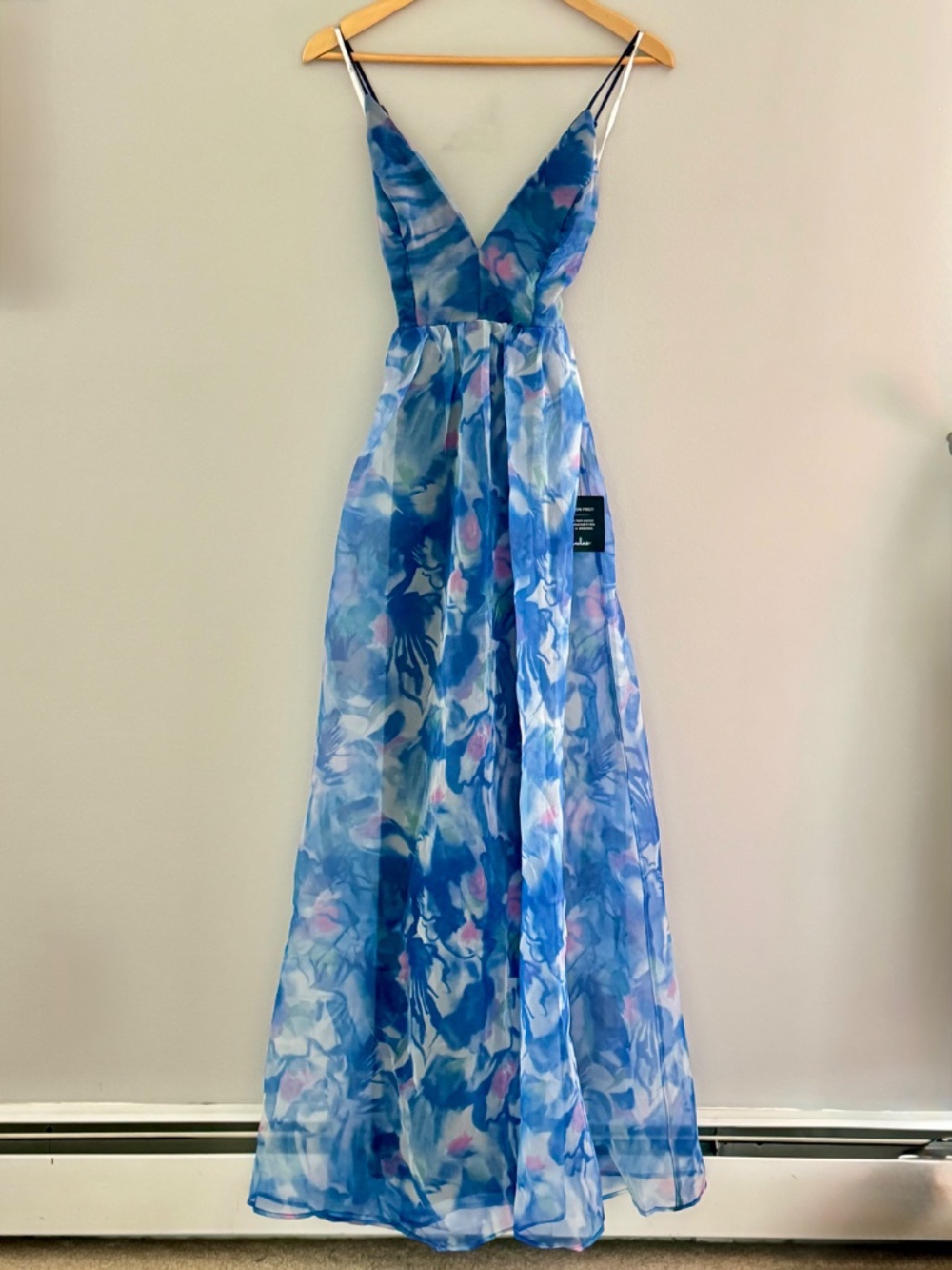 NWT Lulu's Bloom Wildly Maxi Dress Open Back Watercolor Fairy Organza Blue Sz XS - Picture 2 of 16